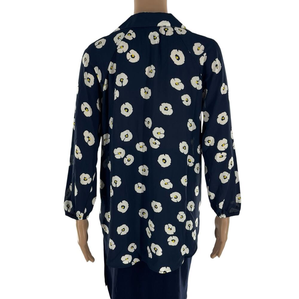 CAbi Blue Floral Go To Button Down Daisy V Neck Shirt - Picture 6 of 9